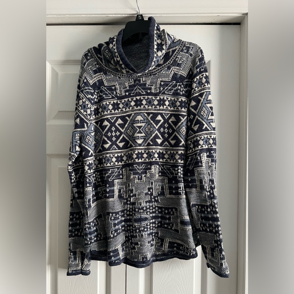 Chaps 100% cotton funnel neck Aztec sweater. Size Med